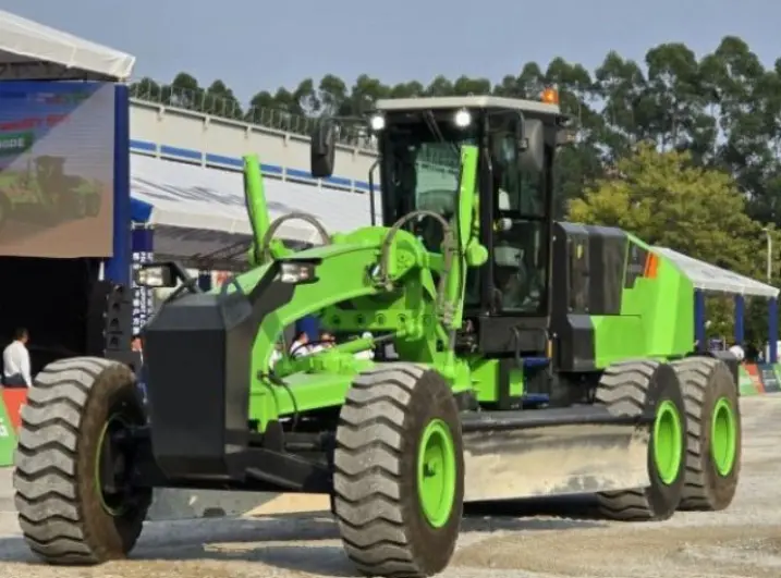4280DE Motor Grader with 4270mm Blade Width
