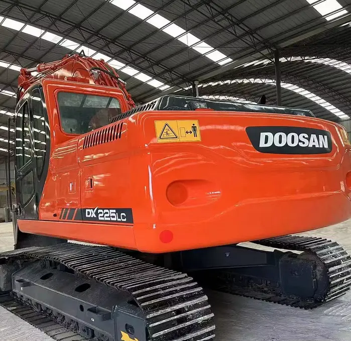 DOOSAN DX225LC DX225LCA Excavator