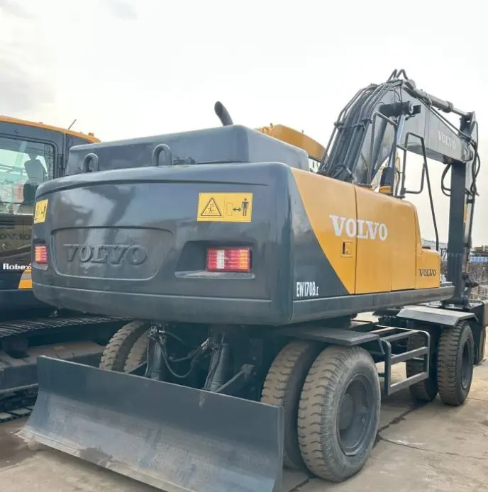 High Quality Volvo EW170 Wheel Excavator